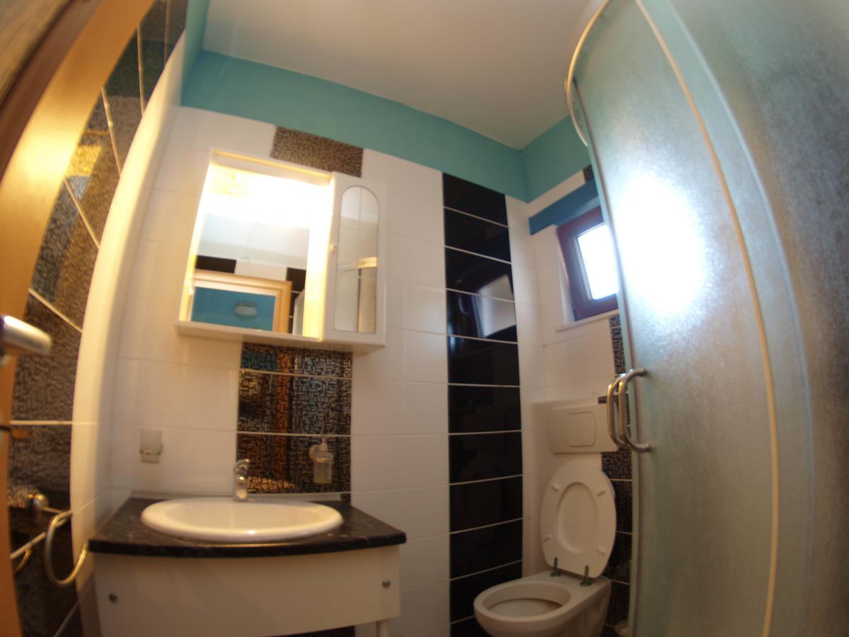 פולה Apartments Slavica 382 מראה חיצוני תמונה