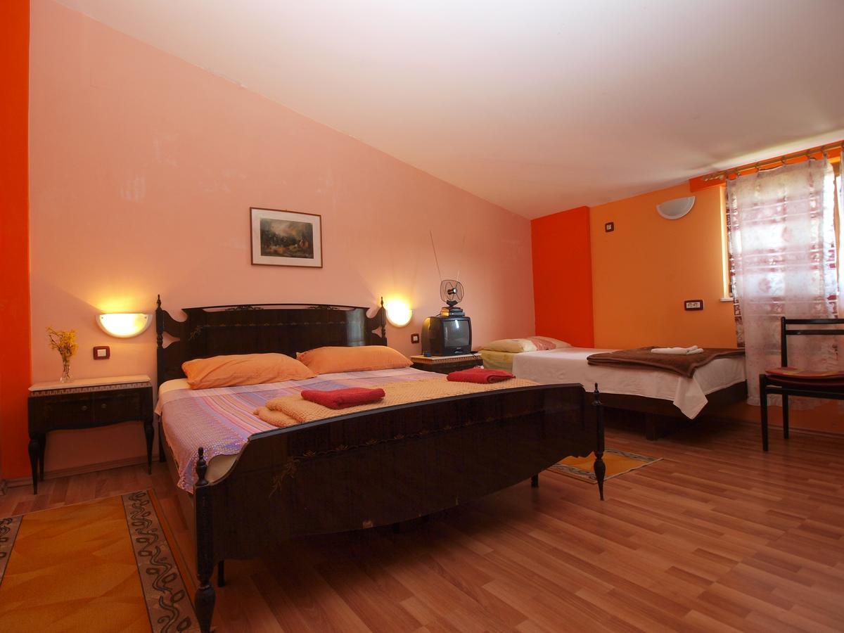 פולה Apartments Slavica 382 מראה חיצוני תמונה
